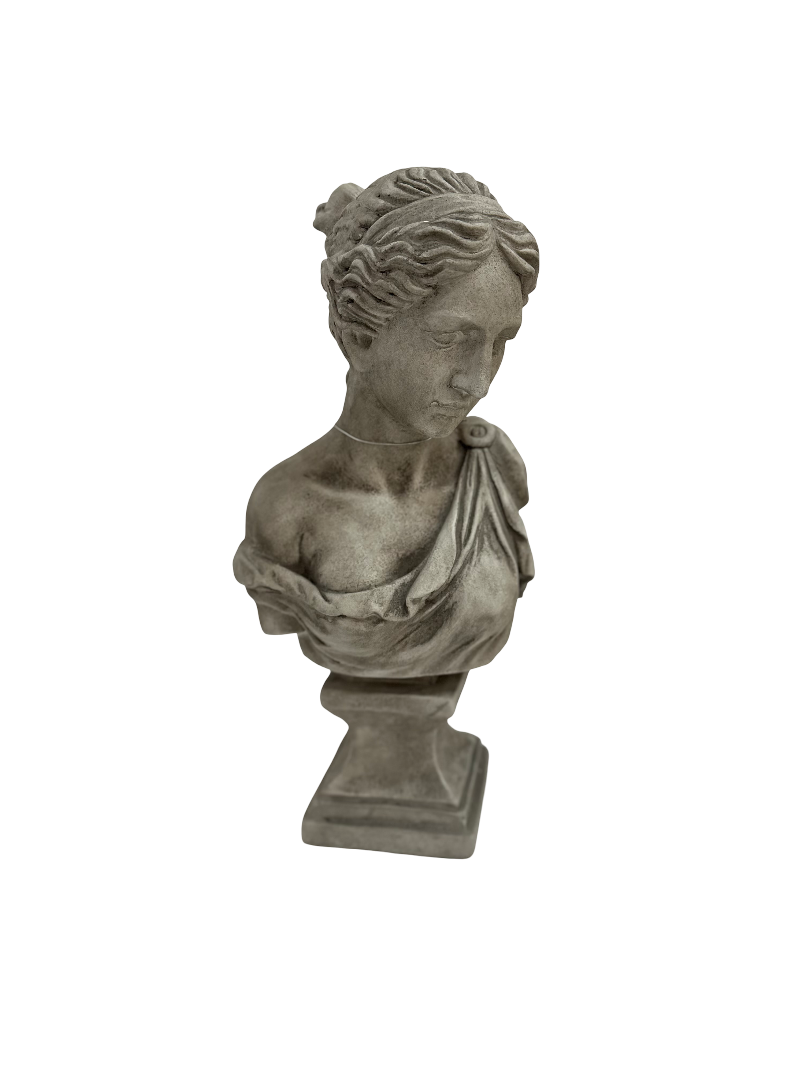 BUST OF WOMEN IN MAGNESIAN