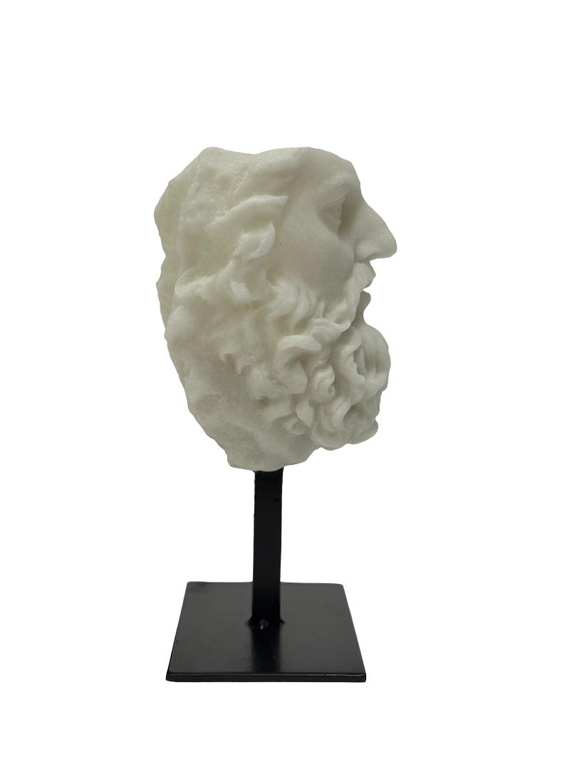 SCULPTURE ON STAND