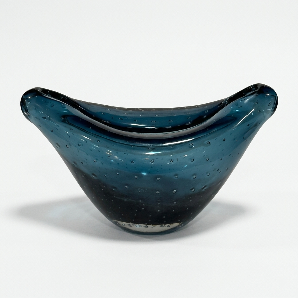 GLASS VASE
